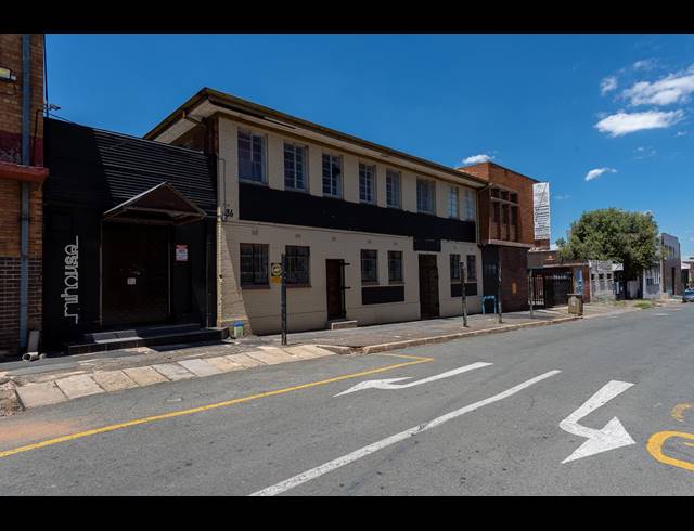 1,250M² BUILDING FOR SALE IN SELBY
